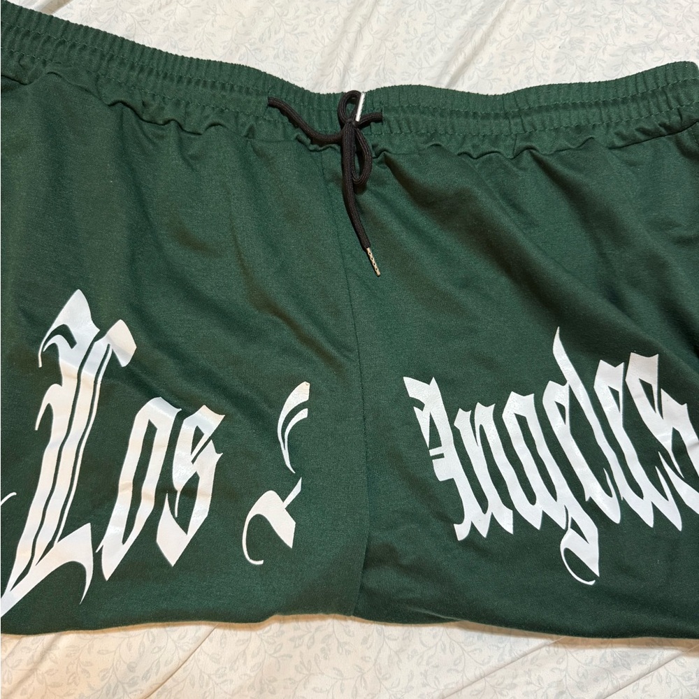 SHEIN Dark Green Los Angeles Men's Athletic Shorts